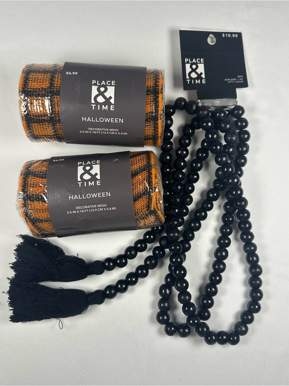 Place and Time Halloween Decor Black and Orange Mesh black Bead Garland NWT